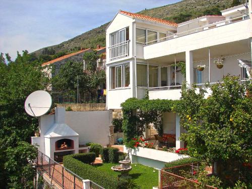 Gornji Kono Apartment | Apartments Rock Palace