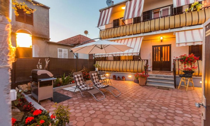 Zadar Apartment | Apartments & Rooms Hosana