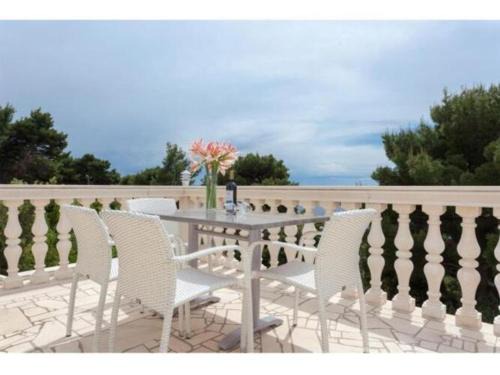Orebic Apartment | Apartments Villa Dinga - Borak -Standard Two Bedroom Apartment with Balcony and Sea View Gold