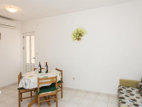 Orebic Apartment | Apartments Villa Dinga - Borak - Comfort One Bedroom Apartment with Balcony and Sea View No 4
