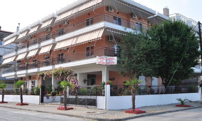 Nei Pori Apartment | Apartments Voula