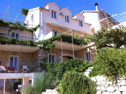 Ivan Dolac Apartment | Apartments with a parking space Ivan Dolac, Hvar - 15483