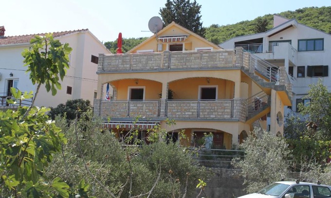 Preko Apartment | Apartments with a parking space Preko, Ugljan - 8428