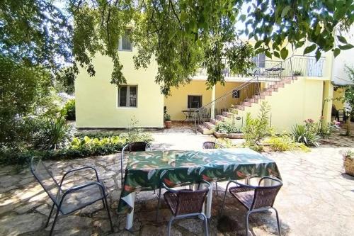 Gornji Karin Apartment | Apartments with parking spaces Gornji Karin, Novigrad - 21514