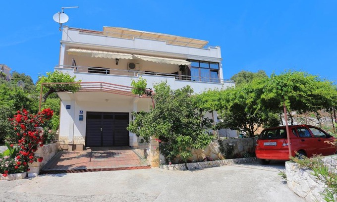 Seget Vranjica Apartment | Apartments with parking space Seget Vranjica, Trogir - 11273
