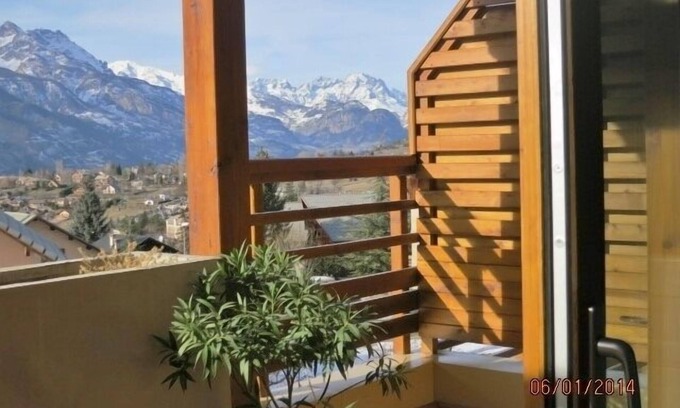 Guillestre Apartment | Appart facing the Ecrins massif