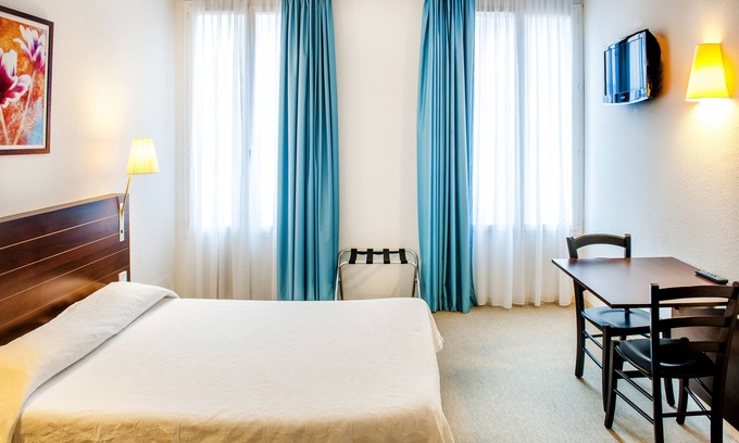 Lourdes House | Appart'hôtel Saint Jean