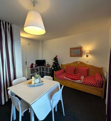 Risoul Apartment | Appart Risoul 1min pistes - PMR 4-6 pers
