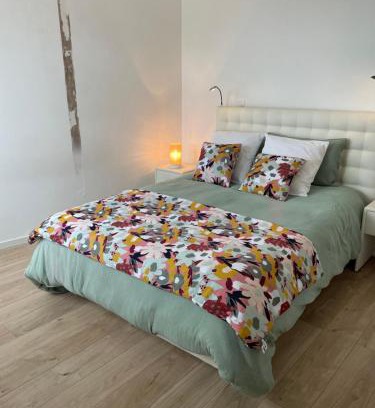 Les Epesses Apartment | Appart terrasse 4 à 6 adultes linge compris Les Epesses 3 min du parc PUY DU FOUappart cosy et bien équipé
