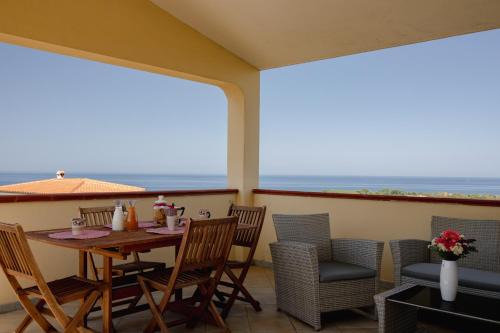 Tanaunella House | Appartamenti Costa - BUDONI SWEET HOME