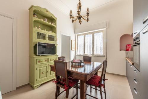 Ruggero Settimo Apartment | Appartamento a due passi da Villa Trabia by Wonderful Italy