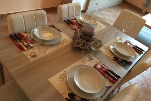 Borgo San Leonardo Apartment | Appartamento Arcobaleno in centro citta
