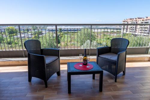 Centro Giano Apartment | appartamento con terrazzo vicino all'aeroporto di Fiumicino e alla fiera di Roma