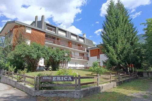 Bardonecchia Apartment | Appartamento con giardino e garage privati, accesso diretto al garage