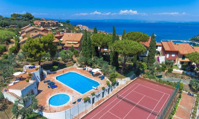 Monte Argentario Apartment | Appartamento in residence con piscine e tennis
