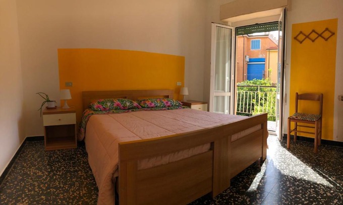 Spotorno Apartment | Appartamento in pieno centro a 100m dal mare