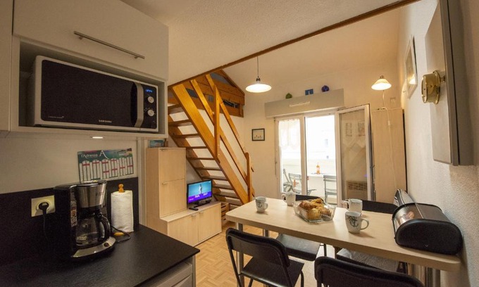 Chateau-d'Olonne Apartment | Appartement à 900m de la plage aux Sables d'Olonne
