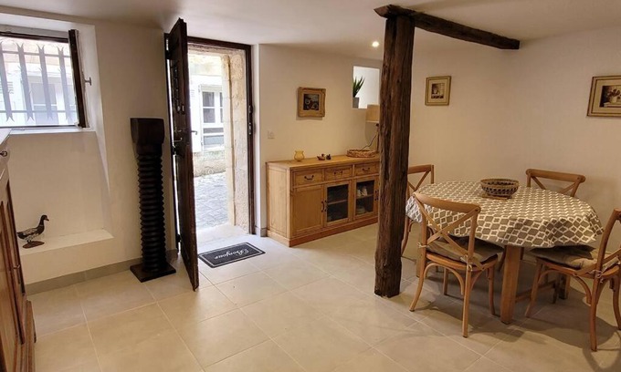 Montignac Apartment | Appartement 2 à 4 pers, centre de Montignac