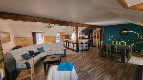 Mont-Dore Apartment | Appartement 200m carré mont dore