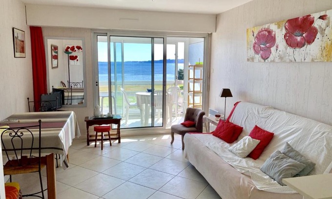 Perros-Guirec Apartment | Appartement 3 étoiles avec belle vue sur mer à PERROS-GUIREC - ref 835
