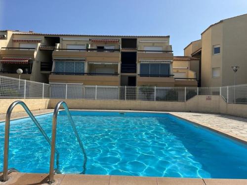 Marseillan Plage Apartment | Appartement 4 pers. avec piscine, parking, animaux admis - FR-1-387-211