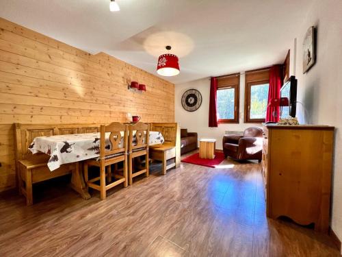 Flumet Apartment | Appartement 6 pers, piscine, parking, pied des pistes, Flumet - FR-1-505-88