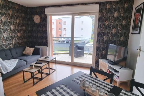 Ploumagoar Apartment | Appartement avec parking privé