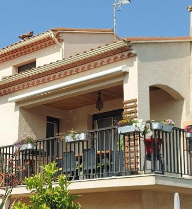 Agde Apartment | Appartement avec piscine et parking privé