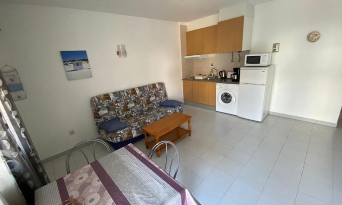 Roses Town Center Apartment | Appartement Centre-ville a 100 m de la plage et de la Citadelle
