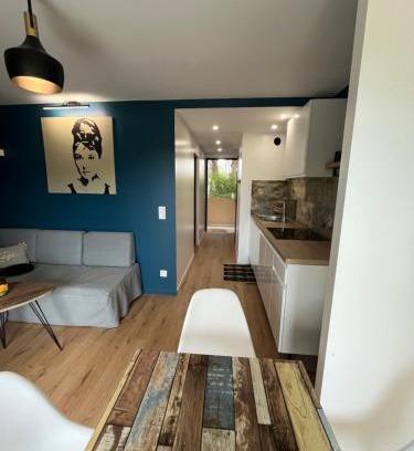 Balaruc-les-Bains Apartment | Appartement cosy avec piscine