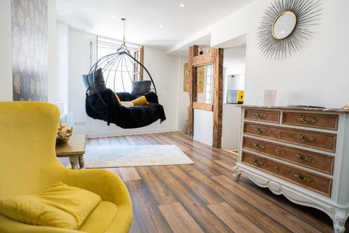 Selestat Apartment | Appartement de la noblesse - designed by C.M