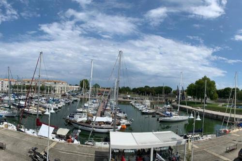 Rochefort Apartment | Appartement Le "La Fayette" , vue exceptionnelle sur le port de plaisance