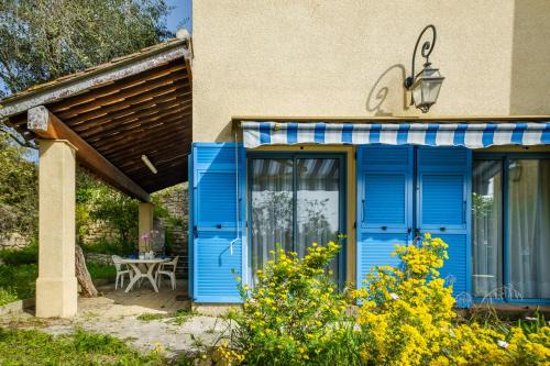 Chateauneuf-Grasse Apartment | Appartement Numéro 1 - piscine