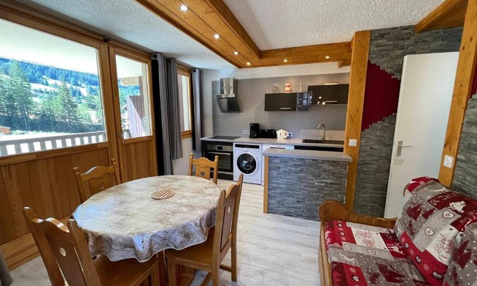 Val Cenis Apartment | Appartement rénové 4 pers, terrasse, au pied des pistes à Val-Cenis - FR-1-508-178