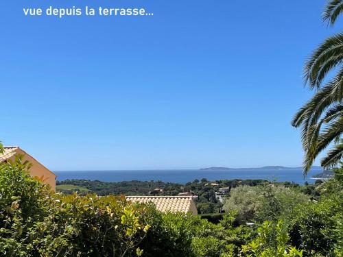 La Croix-Valmer Apartment | Appartement rdc terrasse vue panoramique mer