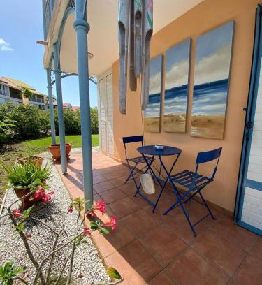 Bas du Fort Apartment | Appartement T2 accès plage et piscine