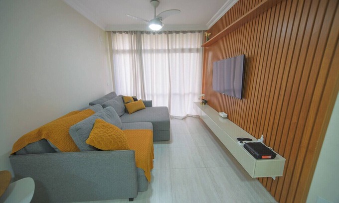 Jardim Tejereba Apartment | Apto completo com wi-fi, ar-cond a 200m da praia