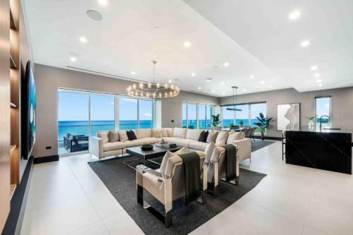 Seven Mile Beach Apartment | Aqua #4