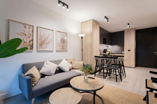 Apoquindo Apartment | Arauco Park Escape Chic 2BR for All
