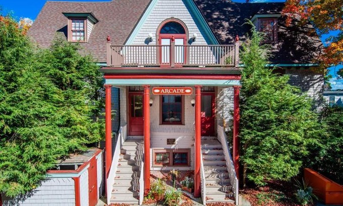 Chautauqua Apartment | Arcade 15