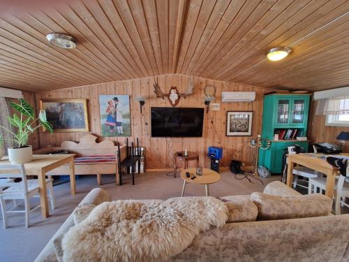 Kautokeino Cabin | Arctic Motell