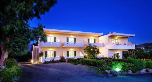 Plakias Apartment | Artemis Studios