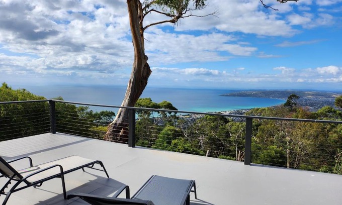 Arthurs Seat Bed & Breakfast | Arthurs Holiday Villa