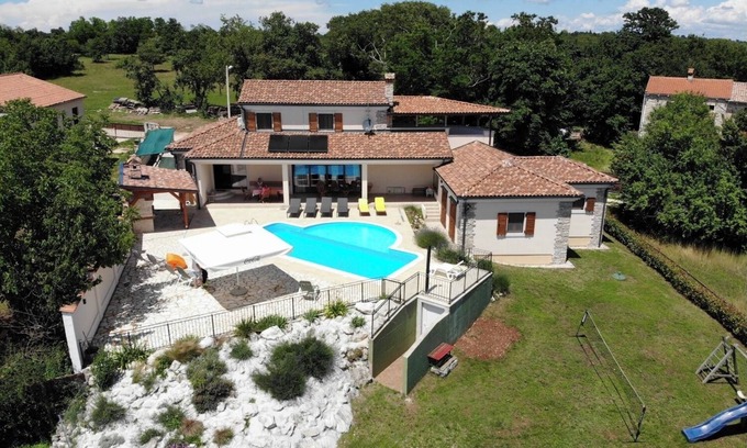 Gradisce Villa | Arton Villa with the heated pool in the heart of Istria