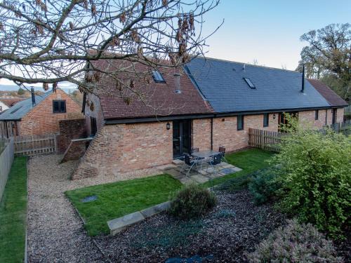 Wootton Bridge House | Ash Barn - Fernhill Farm
