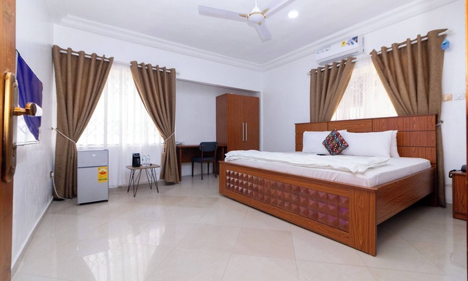 Kumasi Bed & Breakfast | ASHANTI HERITAGE LODGE