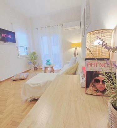 Ampelokipoi Apartment | Athens F&K Premium City Home