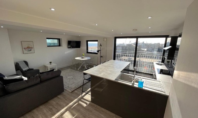 Great Yarmouth Apartment | Atlantis Tower
