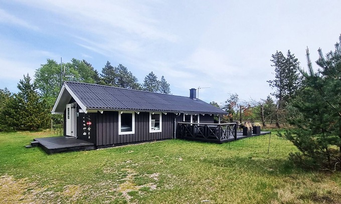Jerup House | Attractive vacation home on a natural plot with WLAN, stove and heat pump