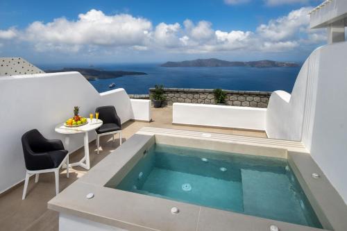 Fira House | Aura Suites